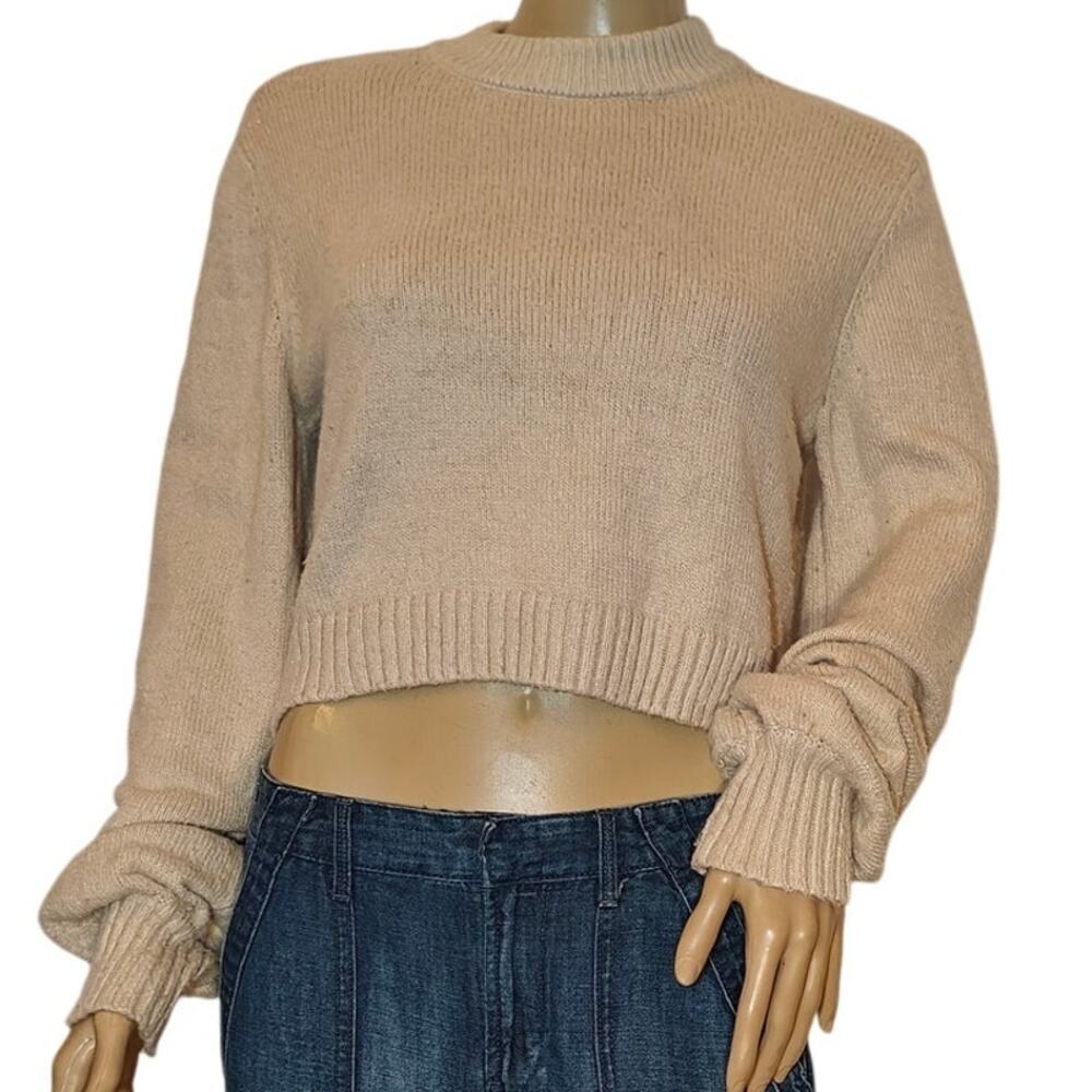 Garage Beige Cropped Crew Neck Sweater Women’s Medium Soft Knit Pullover